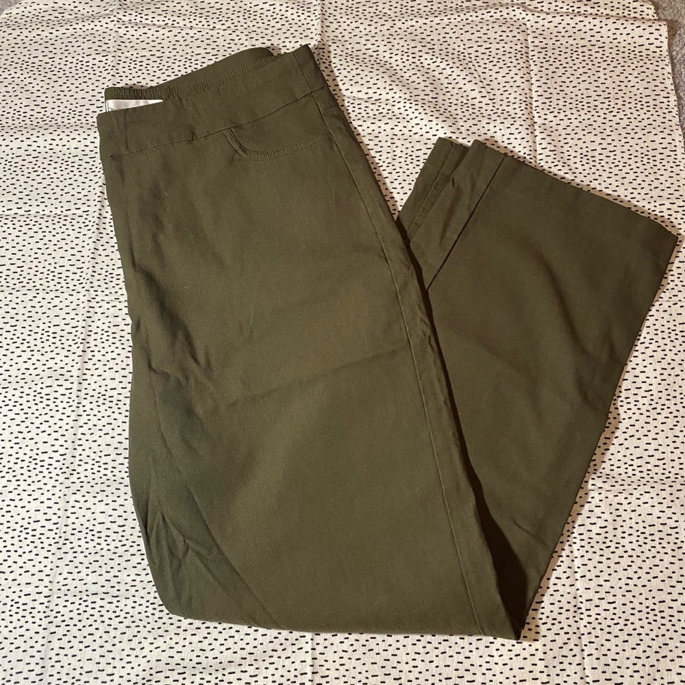 Green dress pants